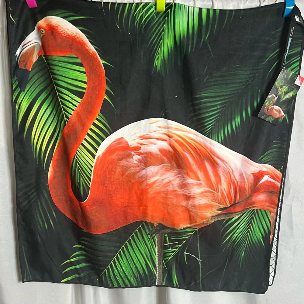 NWT Whitley Willows Microfiber Beach Towel Reversible 35" X 70